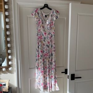 Beautiful Floral Maxi Dress with Pink and Blue Highlights - NWT Size M